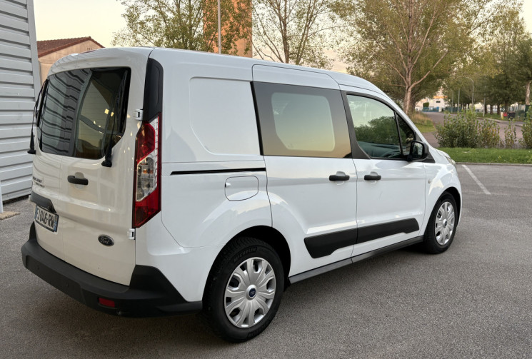 Ford Transit Connect 1.5 ECOBLUE 100 LIMITED 9000HT
