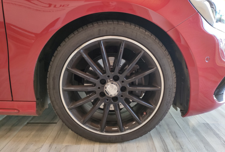 Mercedes Classe A 180 Fascination Pack A45 AMG 122 ch Entretien Mercedes Exclusif