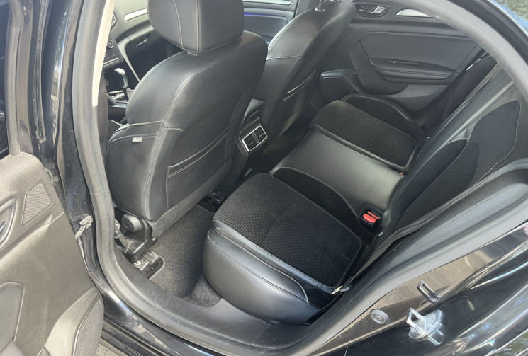 Renault Megane 4 IV 1.5 dCi 110ch Energy Intens EDC