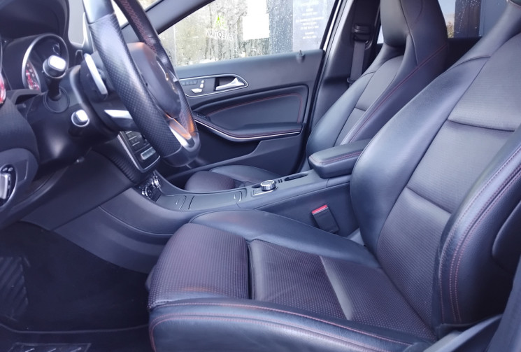 Mercedes Classe A 250 4 MATIC VERSION SPORT 218ch - Toit Ouvrant -Sièges Chauffants