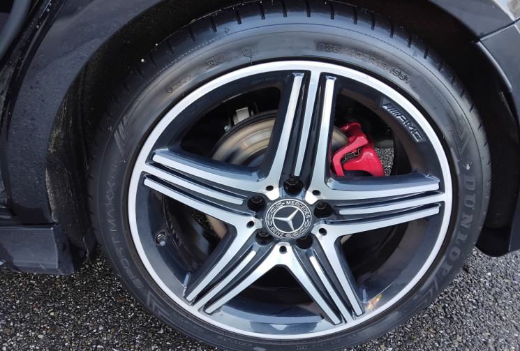 Mercedes Classe A 250 4MATIC VERSION SPORT 218 ch -Echappement clapet- Toit Ouvrant - Suivi Complet