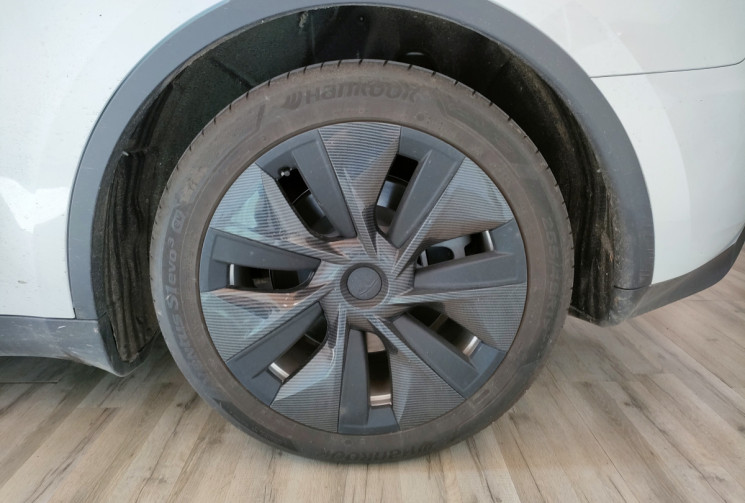 Tesla Model Y Propulsion (grande autonomie) 347ch + Attelage + Wallbox + Autopilot 