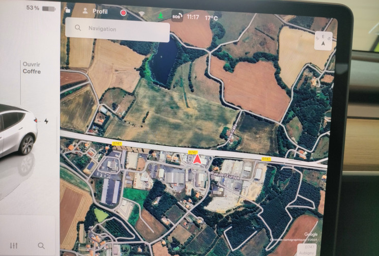 Tesla Model Y Propulsion (grande autonomie) 347ch + Attelage + Wallbox + Autopilot 