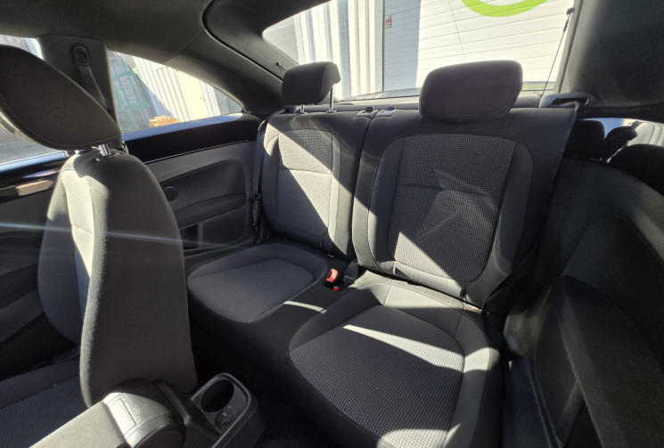 Volkswagen New Beetle 1.4 TSI 160 FENDER EDITION * DISTRIBUTION NEUVE * SIEGES CHAUFANTS * RADARS * 