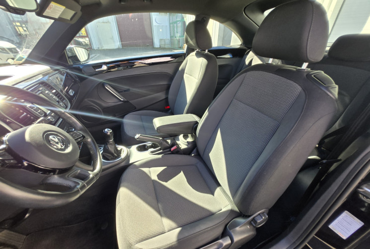 Volkswagen New Beetle 1.4 TSI 160 FENDER EDITION * DISTRIBUTION NEUVE * SIEGES CHAUFANTS * RADARS * 