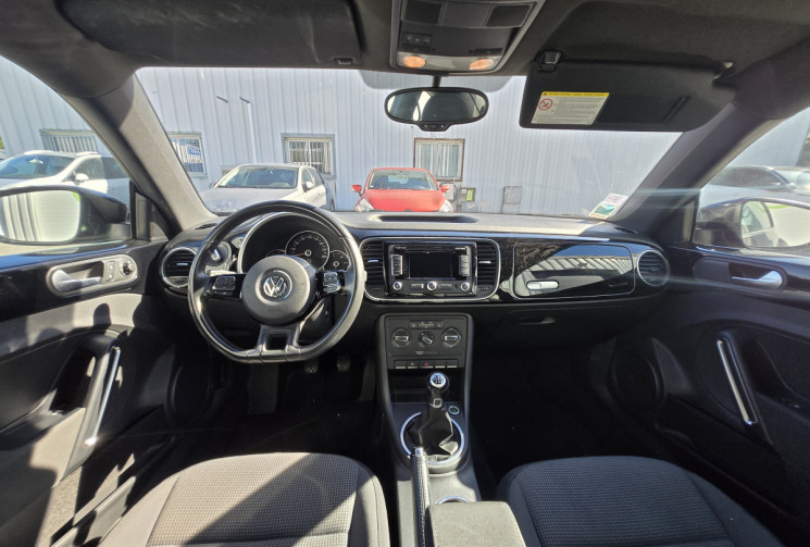Volkswagen New Beetle 1.4 TSI 160 FENDER EDITION * DISTRIBUTION NEUVE * SIEGES CHAUFANTS * RADARS * 