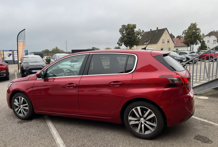 Peugeot 308 ALLURE BUSINESS  1.2 PureTech130 EAT 8 Courroie distribution changée