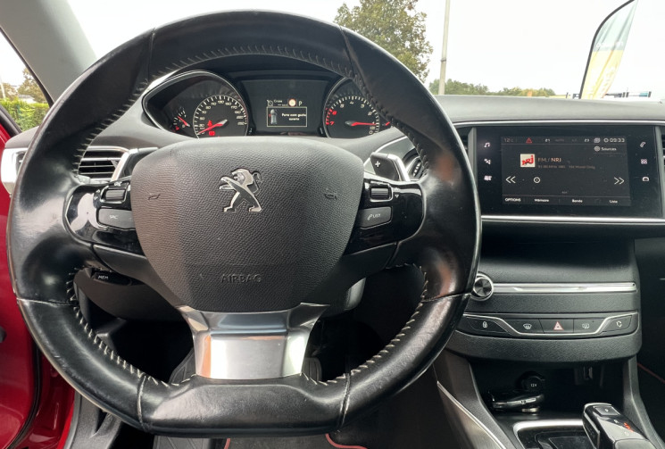 Peugeot 308 ALLURE BUSINESS  1.2 PureTech130 EAT 8 Courroie distribution changée