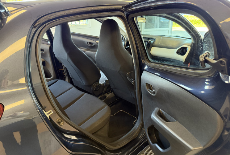 Peugeot 108 5 PORTES 1.2 VTI 82 STYLE