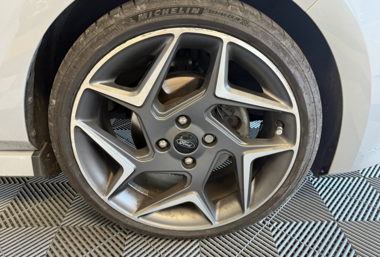 Ford Fiesta VII 1.5 T ECOBOOST 200 ST / TOIT OUVRANT 