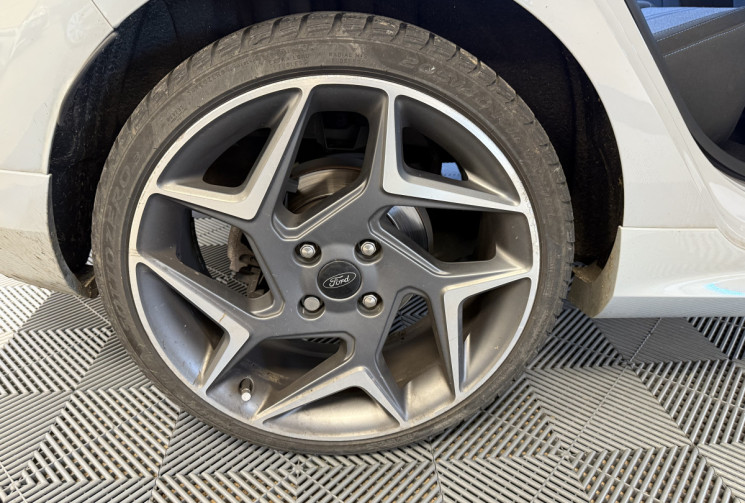 Ford Fiesta VII 1.5 T ECOBOOST 200 ST / TOIT OUVRANT 