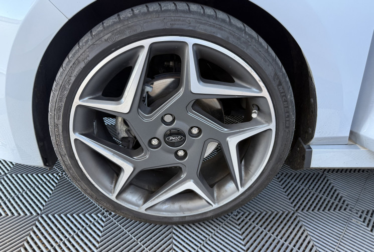 Ford Fiesta VII 1.5 T ECOBOOST 200 ST / TOIT OUVRANT 