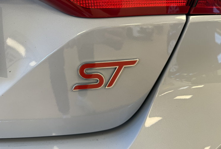 Ford Fiesta VII 1.5 T ECOBOOST 200 ST / TOIT OUVRANT 