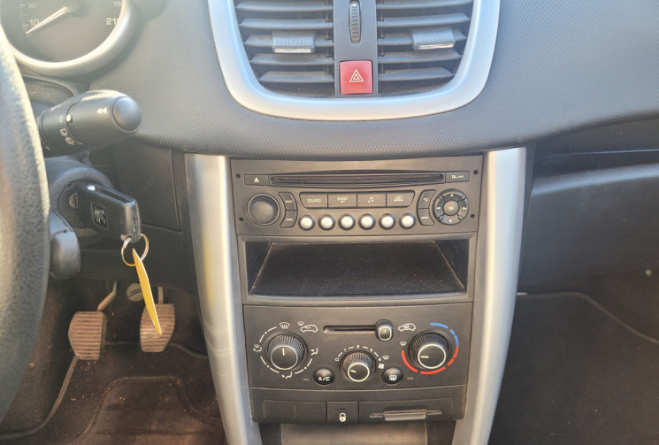 Peugeot 207+ 1.4 75CH 3P