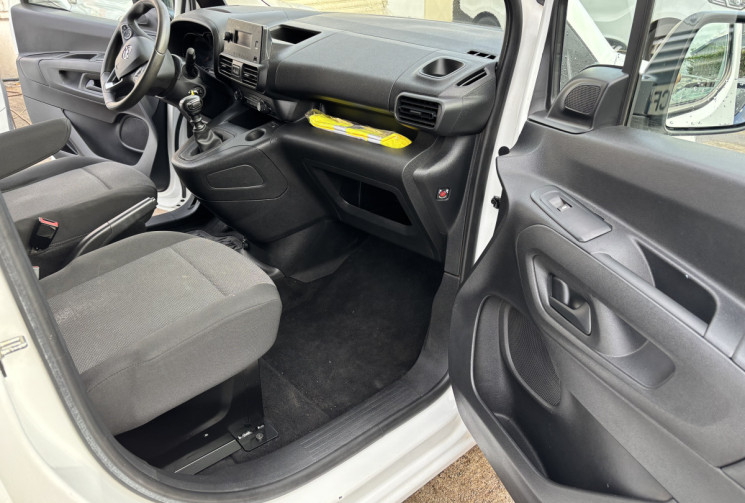 Opel COMBO CARGO 1.5 D STANDARD 100 ESSENTIA