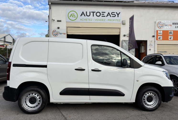Opel COMBO CARGO 1.5 D STANDARD 100 ESSENTIA