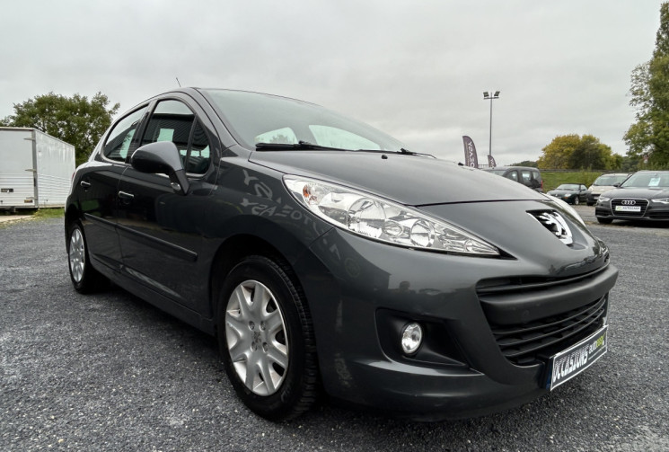 Peugeot 207 1.4 TENDANCE 75 CH 1ERE MAIN CT OK DISTRIB NEUVE
