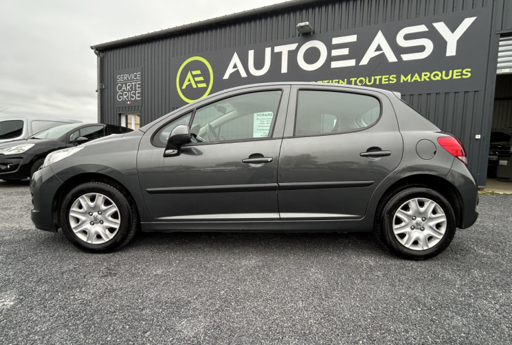 Peugeot 207 1.4 TENDANCE 75 CH 1ERE MAIN CT OK DISTRIB NEUVE