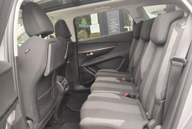 Peugeot 5008 ALLURE 1.6 120CH 7 Places - Toit Panoramique - Caméra de recul - Attelage