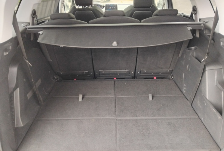 Peugeot 5008 ALLURE 1.6 120CH 7 Places - Toit Panoramique - Caméra de recul - Attelage