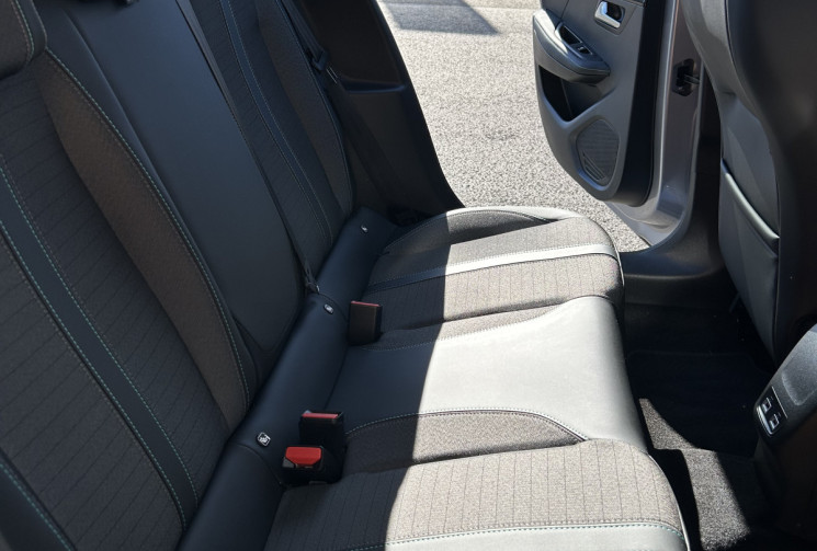 Peugeot 208 e- 136 cv Allure Etat neuf