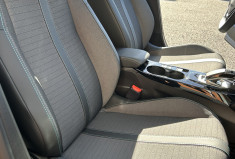 Peugeot 208 e- 136 cv Allure Etat neuf