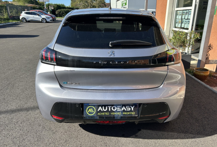 Peugeot 208 e- 136 cv Allure Etat neuf