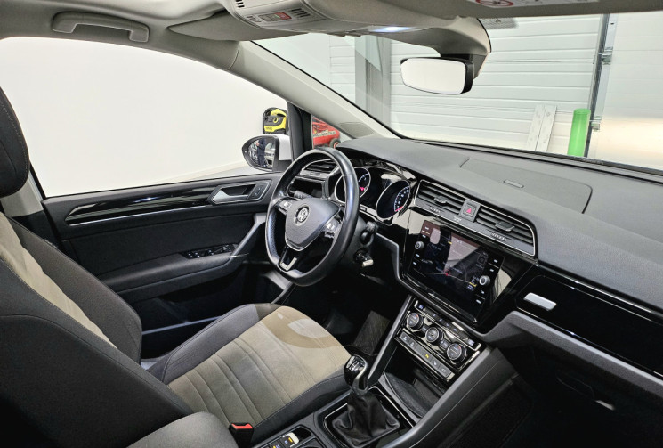 Volkswagen Touran II 2.0 TDI 150 cv carat / 7 places / toit pano / full led / carplay