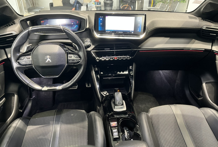 Peugeot 208 1.2 100 CH EAT8 GT