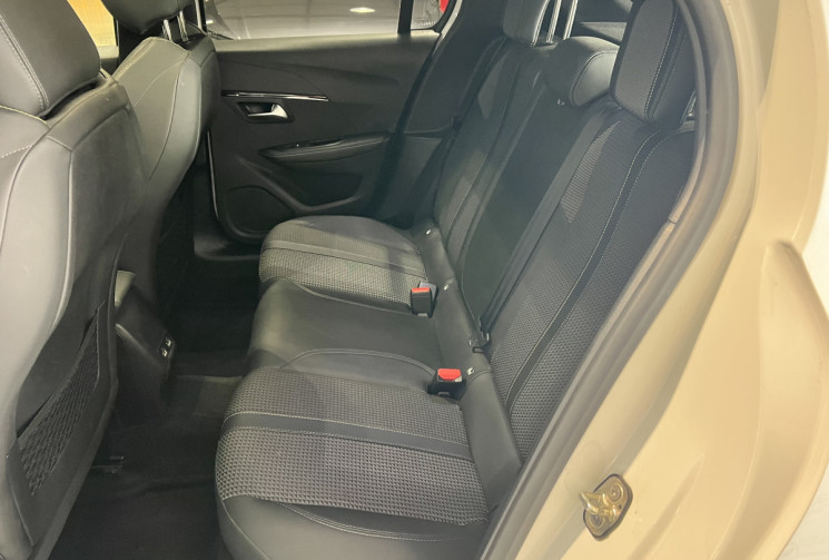 Peugeot 208 1.2 100 CH EAT8 GT