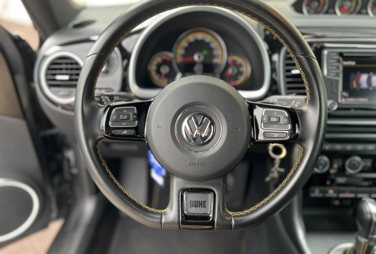 Volkswagen New Beetle II Phase 2 1.4 TSI DSG7 150 cv BVA DUNE