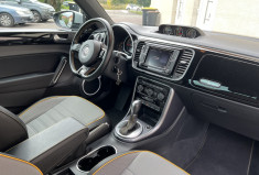 Volkswagen New Beetle II Phase 2 1.4 TSI DSG7 150 cv BVA DUNE