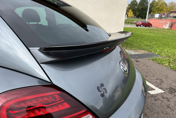 Volkswagen New Beetle II Phase 2 1.4 TSI DSG7 150 cv BVA DUNE