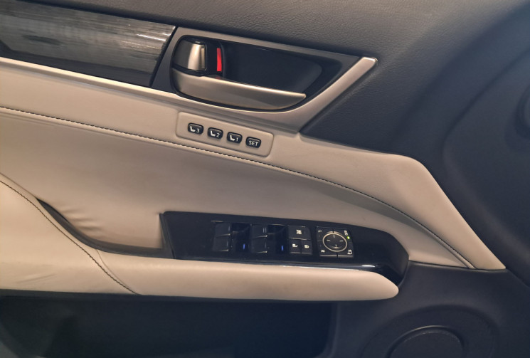 Lexus GS 2.5 HYBRID 300H BUSINESS CUIR - SUPERBE - SUIVI LEXUS - CT VIERGE - GARANTIE -