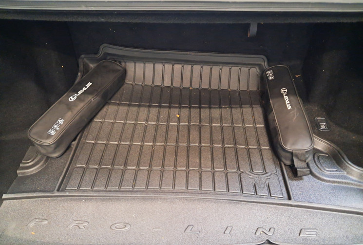Lexus GS 2.5 HYBRID 300H BUSINESS CUIR - SUPERBE - SUIVI LEXUS - CT VIERGE - GARANTIE -