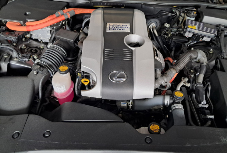 Lexus GS 2.5 HYBRID 300H BUSINESS CUIR - SUPERBE - SUIVI LEXUS - CT VIERGE - GARANTIE -