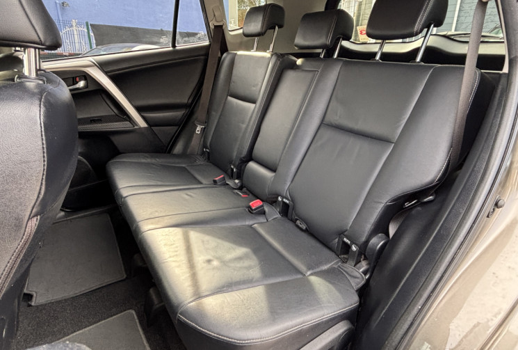 Toyota RAV4 IV 2.2 150 Ch D 4WD 4X4 Lounge