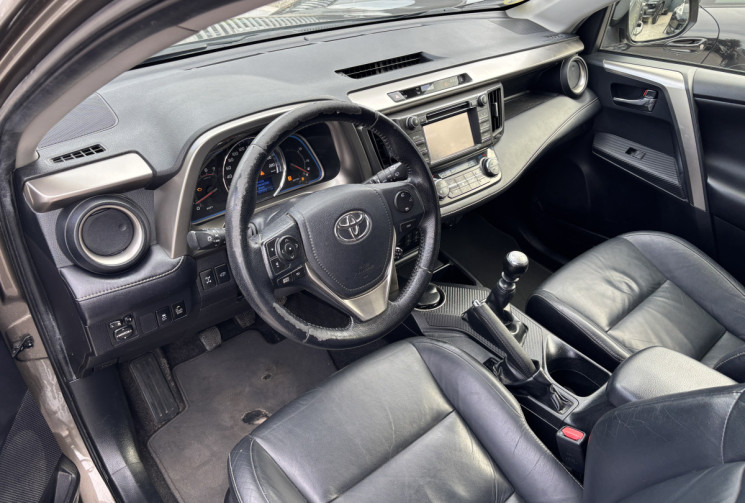 Toyota RAV4 IV 2.2 150 Ch D 4WD 4X4 Lounge