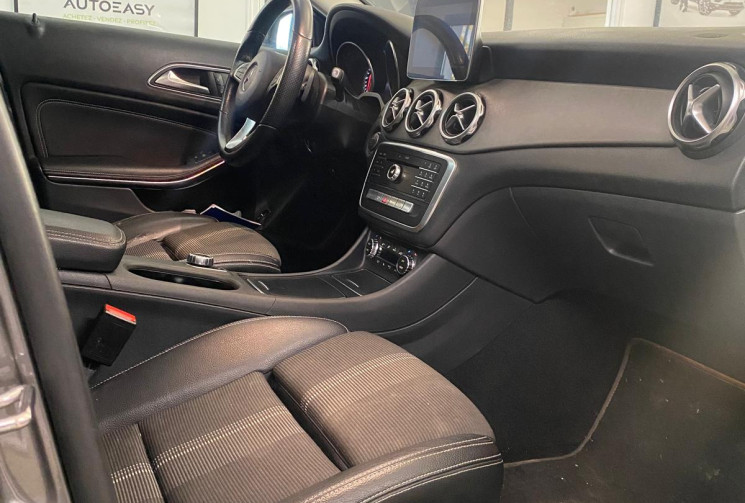 Mercedes GLA GLA 180 122ch SENSATION TOIT OUVRANT HAYON ELECTRIQUE