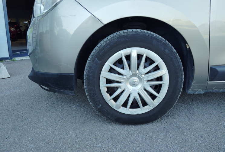 Dacia Lodgy 1.6 MPI 85ch Ambiance 5 places