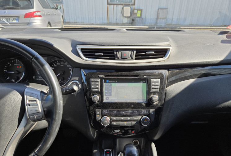 Nissan Qashqai 1.6 dCi 130 cv N-CONNECTA Xtronic * Caméra 360 * Toit Panoramique * Clim Auto * 2WD
