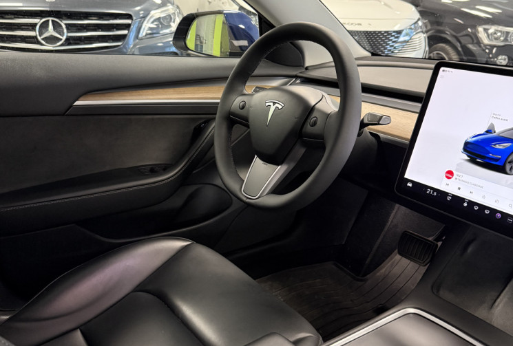 Tesla Model 3 DUAM MOTOR 4 WD  LONG RANGE