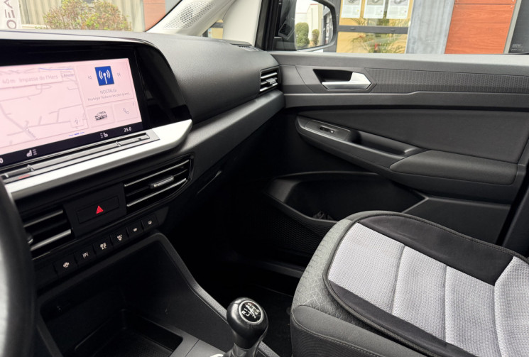 Ford Tourneo Connect 1.5 EcoBoost 114ch Titanium / Sièges chauffants / 
