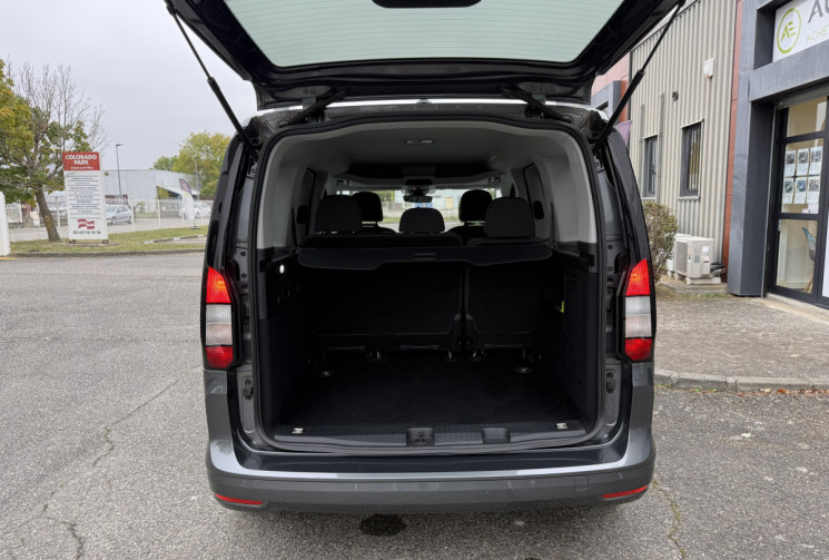 Ford Tourneo Connect 1.5 EcoBoost 114ch Titanium / Sièges chauffants / 