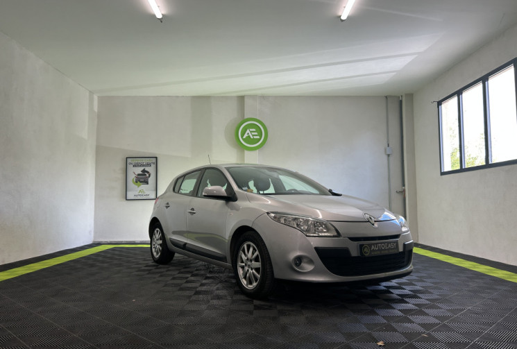 Renault Megane III (B95) 1.5 dCi 110ch FAP Carminat TomTom eco²
