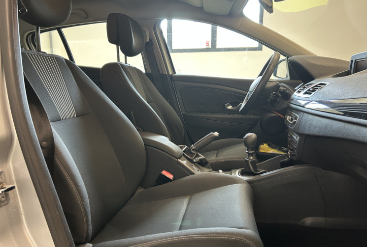 Renault Megane III (B95) 1.5 dCi 110ch FAP Carminat TomTom eco²