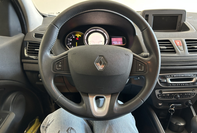 Renault Megane III (B95) 1.5 dCi 110ch FAP Carminat TomTom eco²