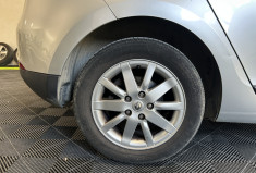 Renault Megane III (B95) 1.5 dCi 110ch FAP Carminat TomTom eco²