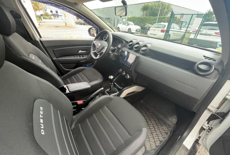 Dacia Duster 1.5 Blue dCi 115ch Prestige+ 4x2 E6U + ATTELAGE