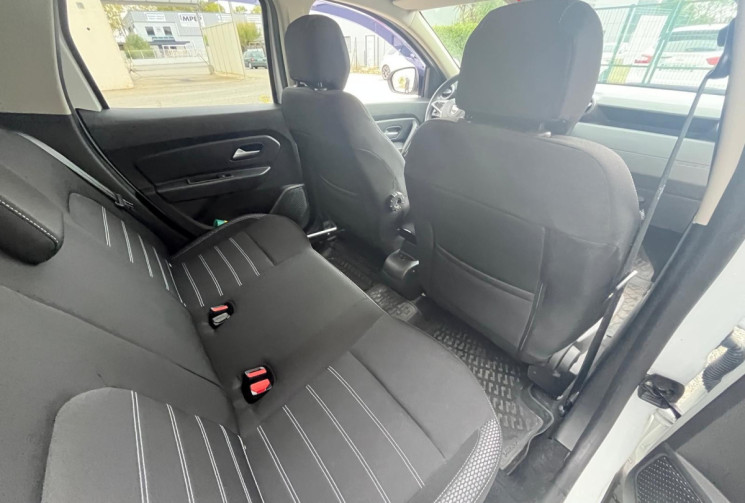 Dacia Duster 1.5 Blue dCi 115ch Prestige+ 4x2 E6U + ATTELAGE